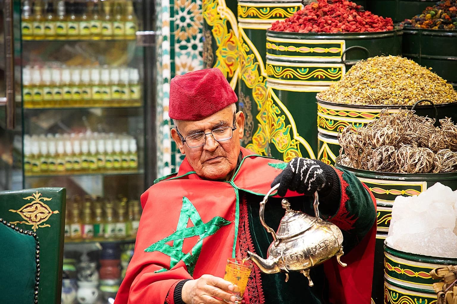 Karak chai and tea served in the Gulf tradition